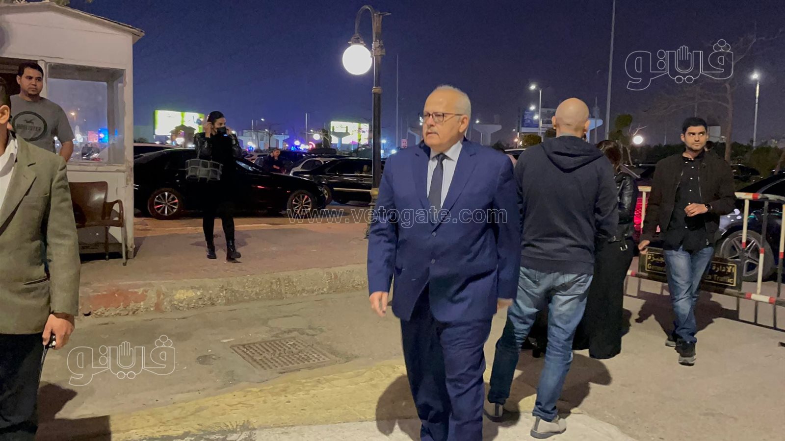 عمرو موسى وبكري والخشت يشاركون في عزاء والدة حسام بدراوي بمسجد الشرطة (8)