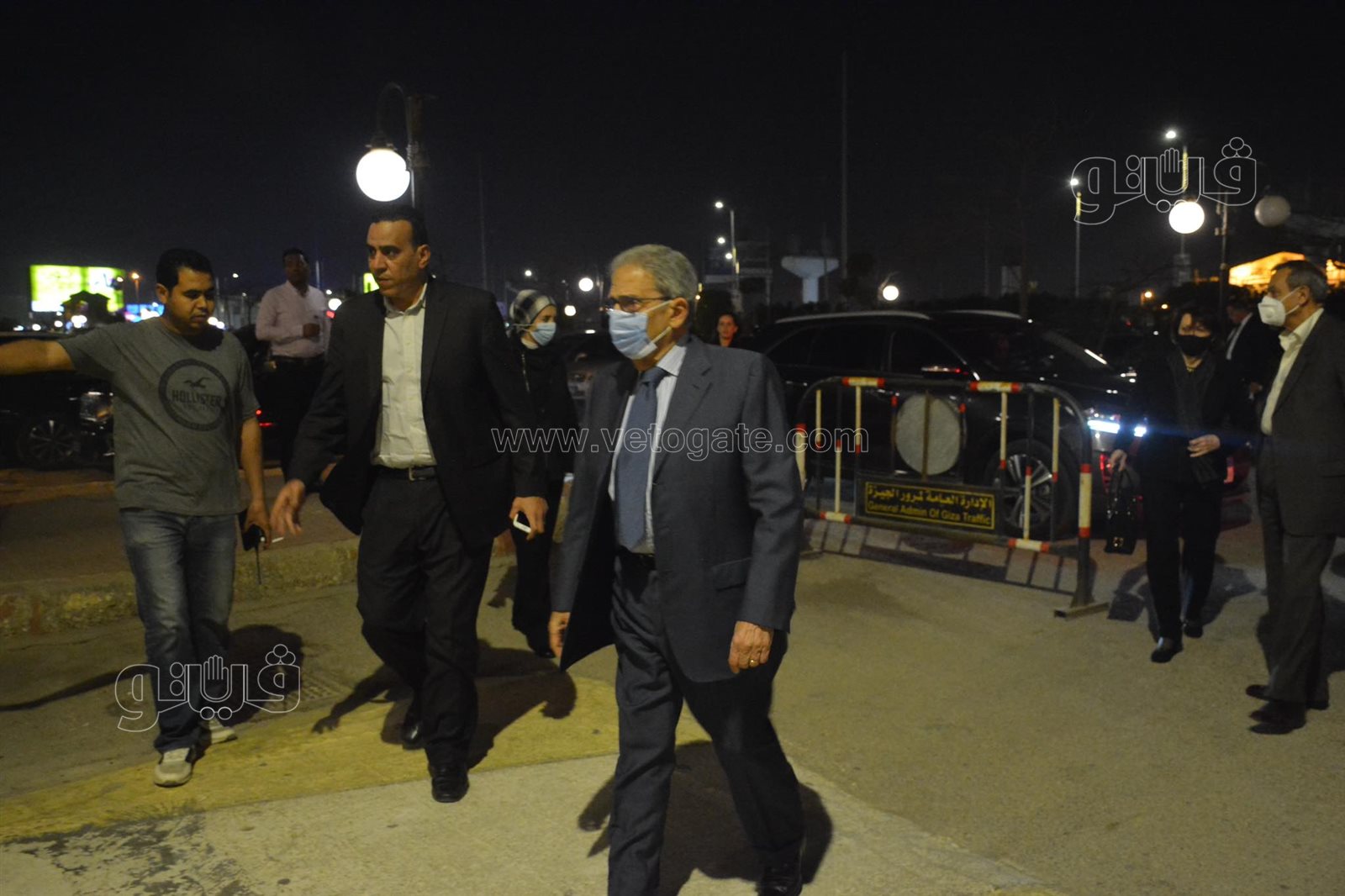 عمرو موسى وبكري والخشت يشاركون في عزاء والدة حسام بدراوي بمسجد الشرطة (4)