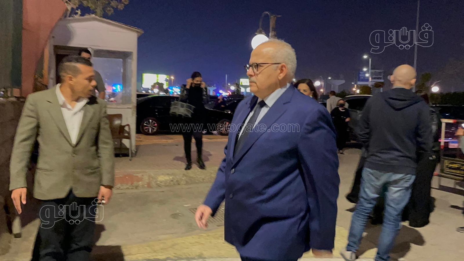 عمرو موسى وبكري والخشت يشاركون في عزاء والدة حسام بدراوي بمسجد الشرطة (13)