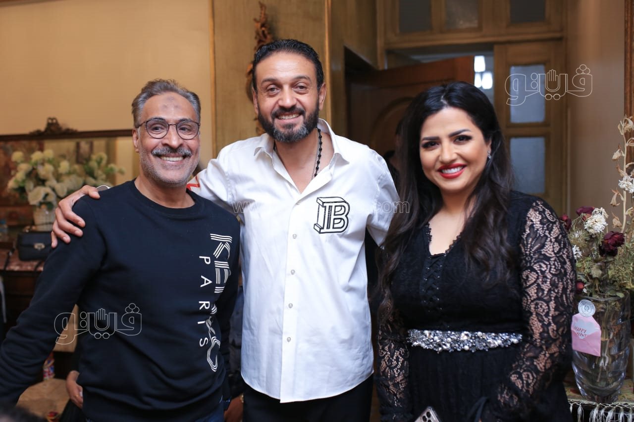 روجينا ولوسي تتحتفلان ب إنحراف (10)