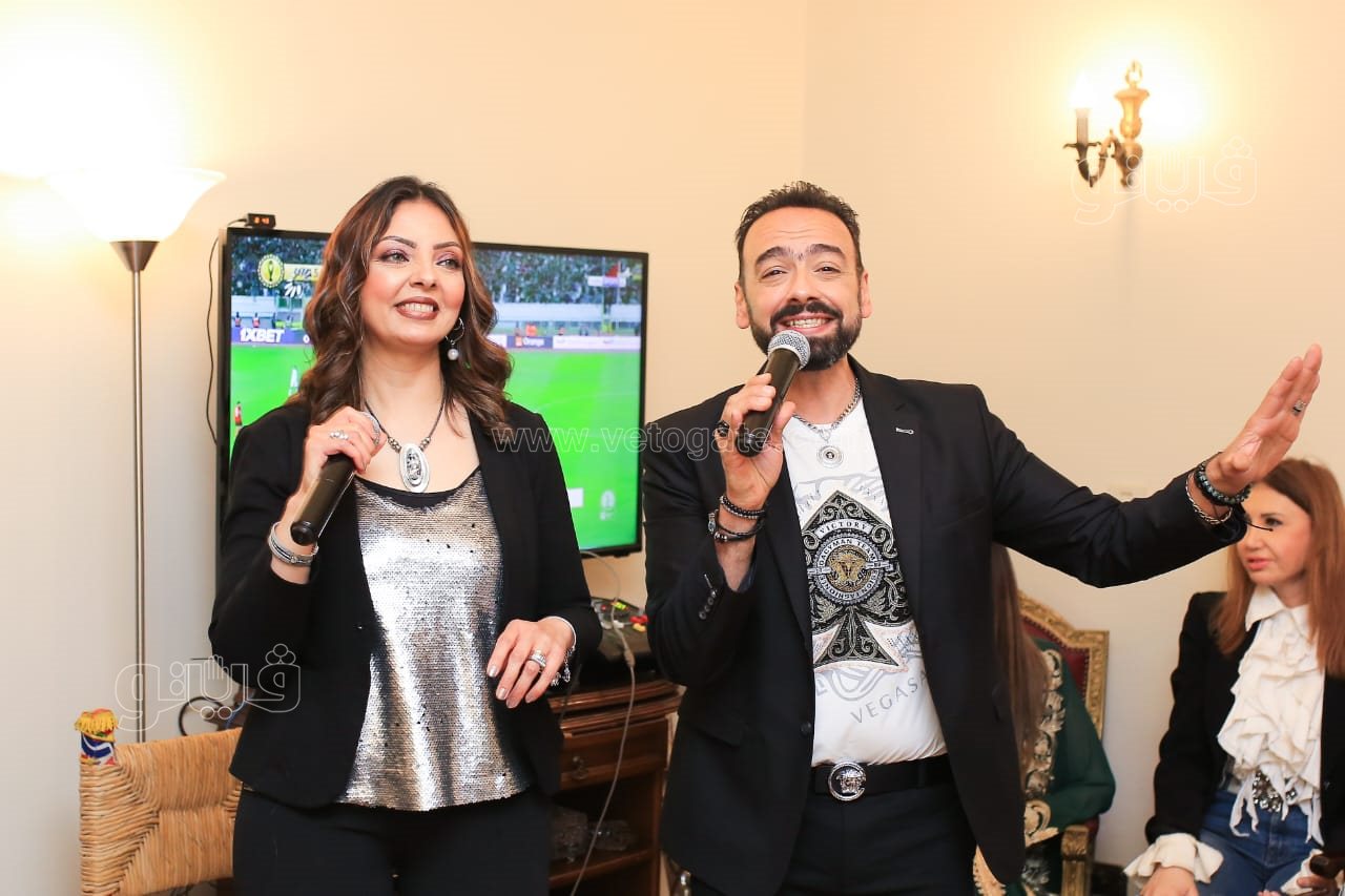 روجينا ولوسي تتحتفلان ب إنحراف (11)