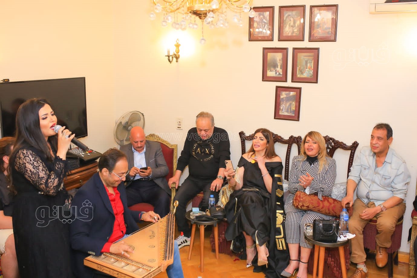 روجينا ولوسي تتحتفلان ب إنحراف (19)