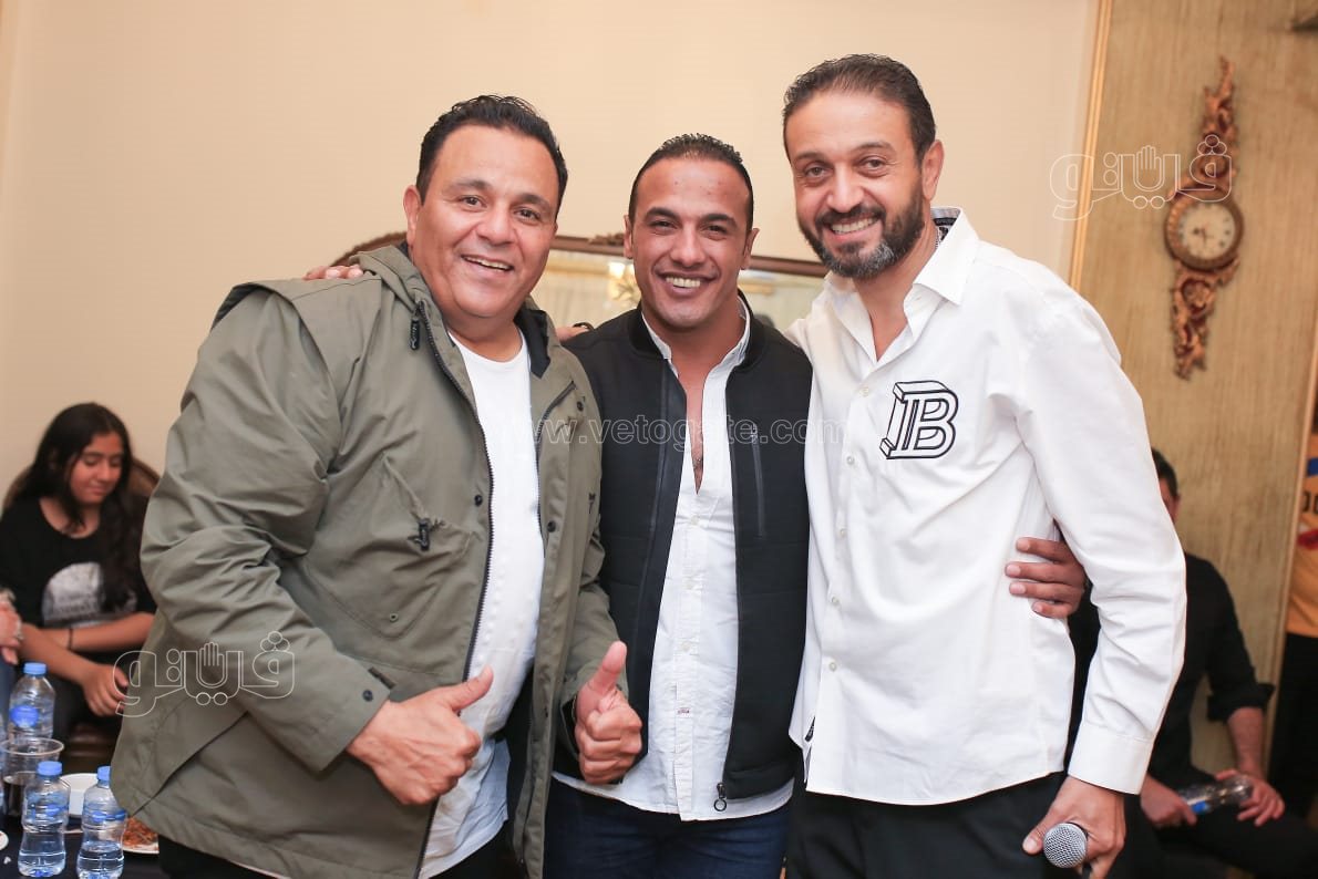 روجينا ولوسي تتحتفلان ب إنحراف (21)