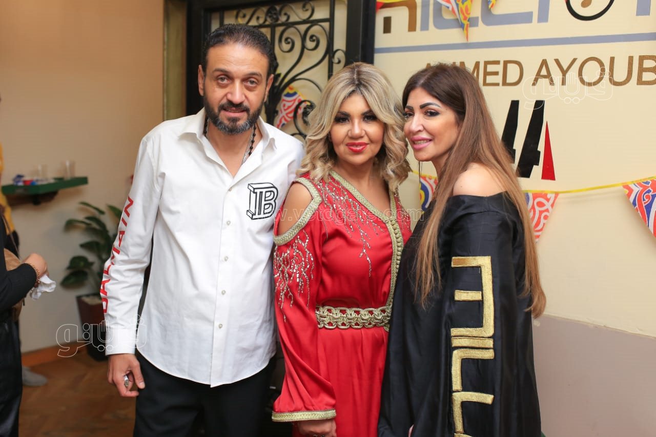 روجينا ولوسي تتحتفلان ب إنحراف (25)