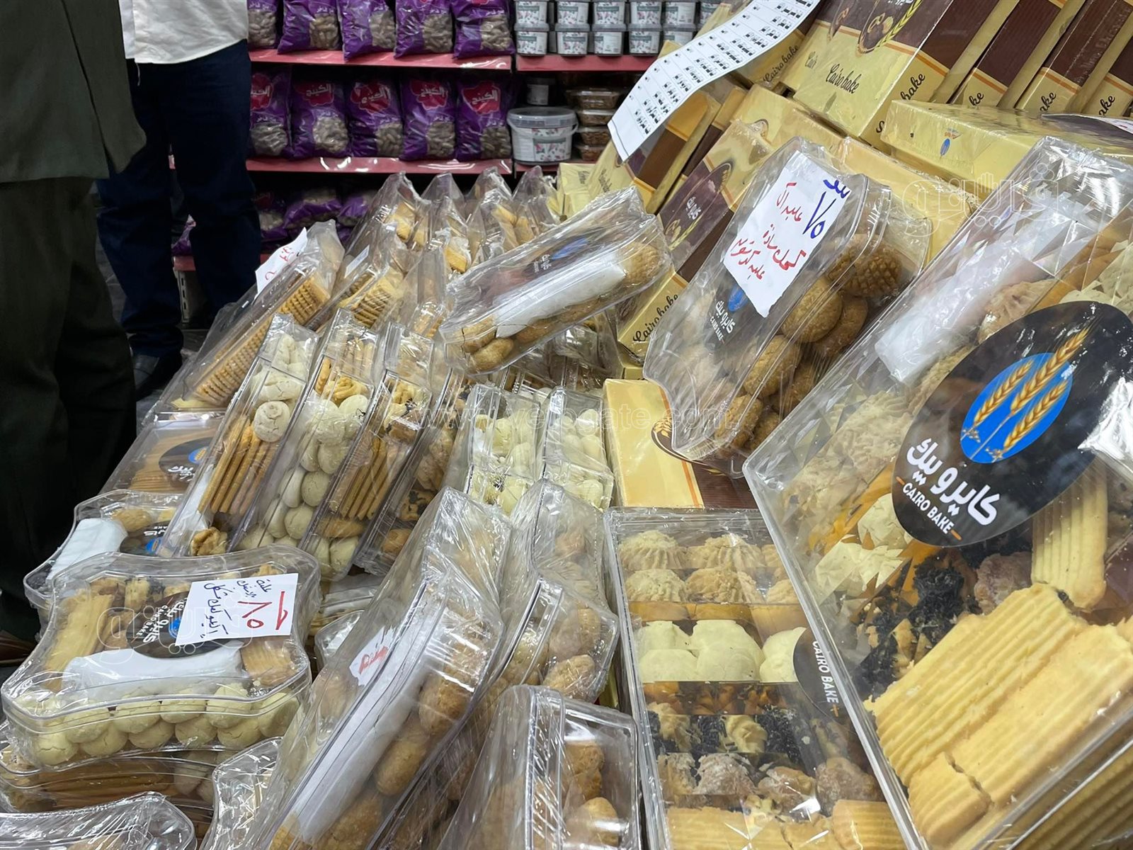 أسعار الكحك والبسكويت في منافذ التموين (6)