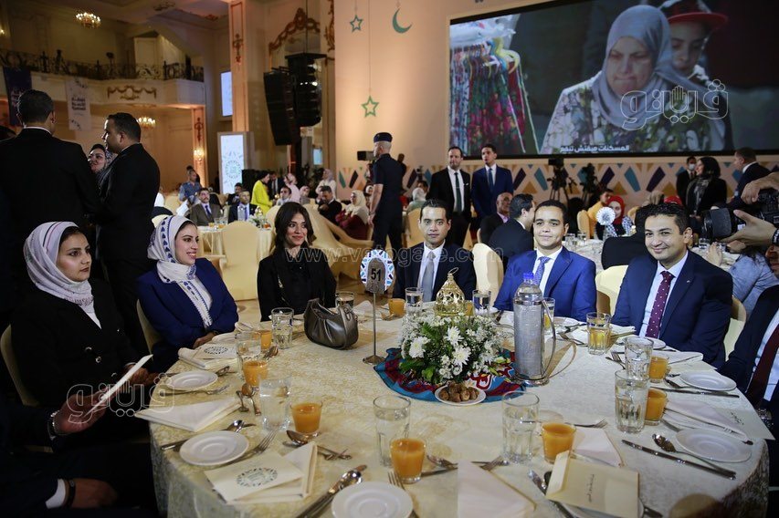 شيخ الأزهر والبابا تواضروس وحمدين صباحي أبرز حضور حفل إفطار الأسرة المصرية  | فيديو