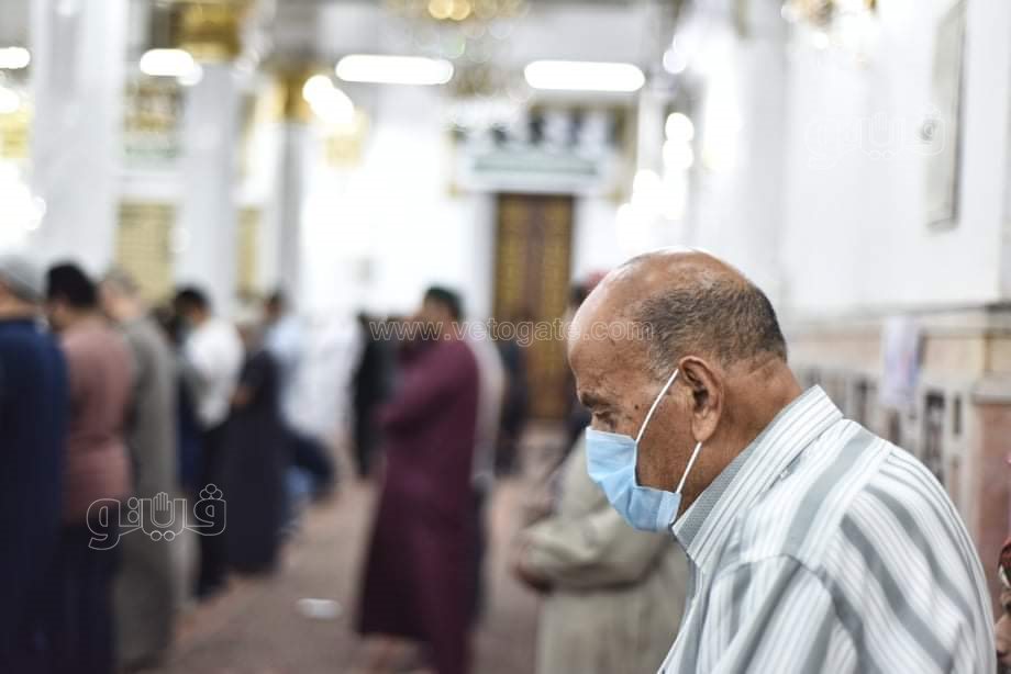 شعائر صلاة التراويح من مسجد السيدة نفيسة (7)