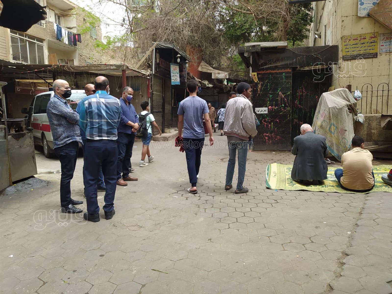 انهيار أسرة الكاتب الصحفي عماد الفقي خلال تشييع جثمانه (9)