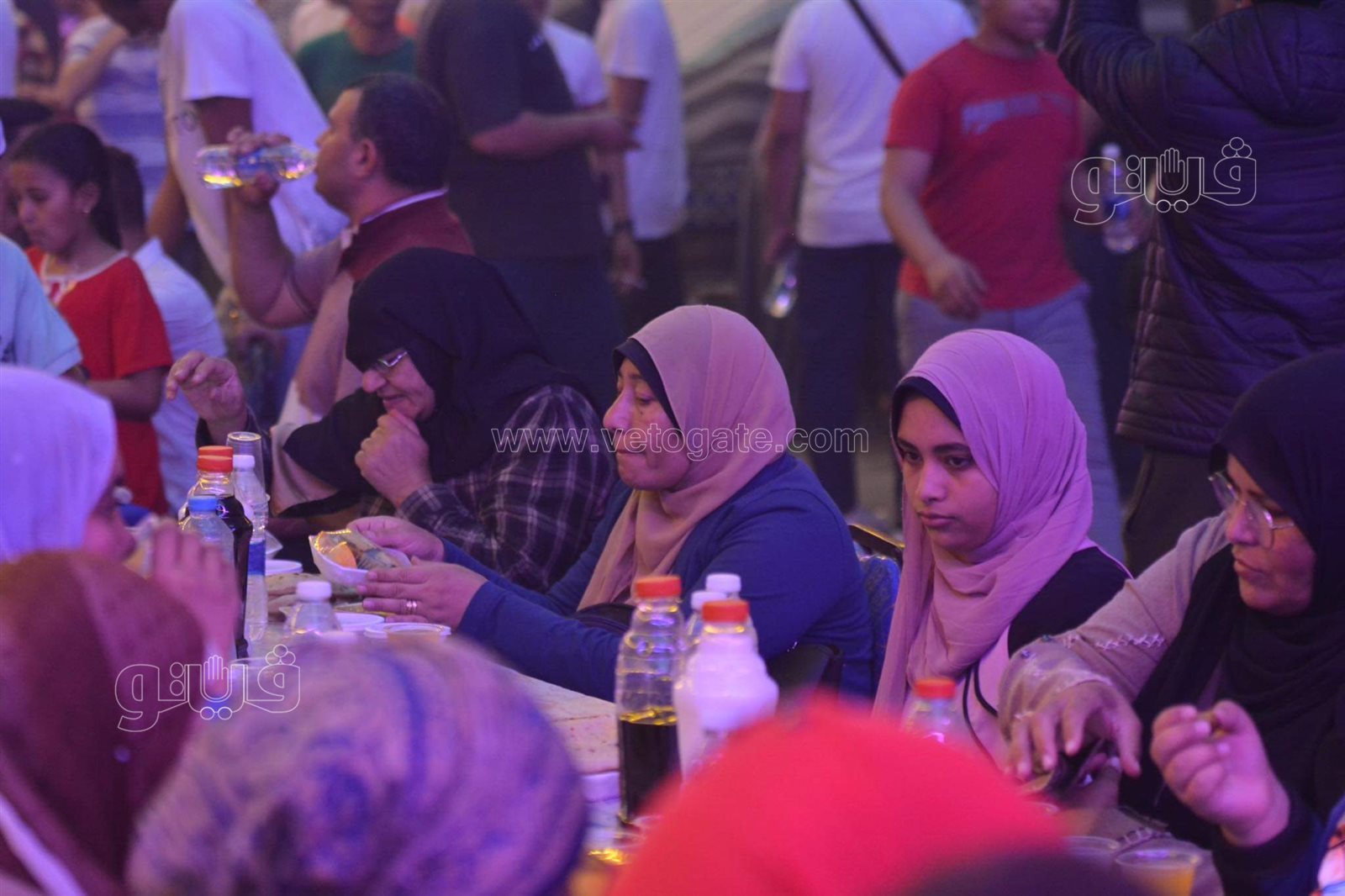 أهالي فيصل ينظمون أكبر مائدة إفطار (41)