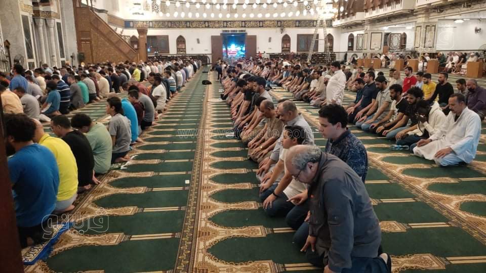  صلاة التهجد بمسجد الحصري بـ 6 أكتوبر (18)