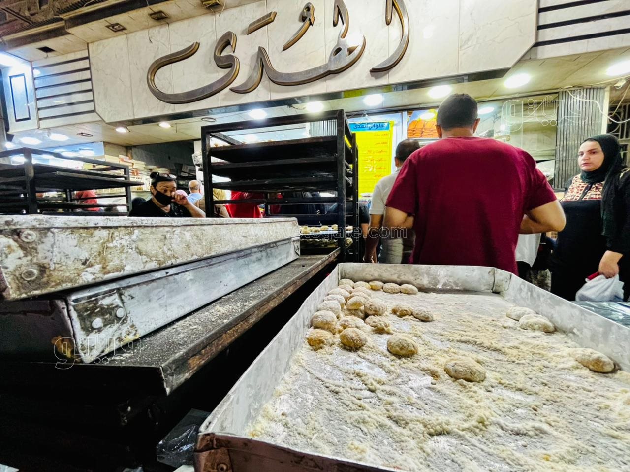 الأطفال يزينون احتفالات ليلة عيد الفطر في عين شمس (10)