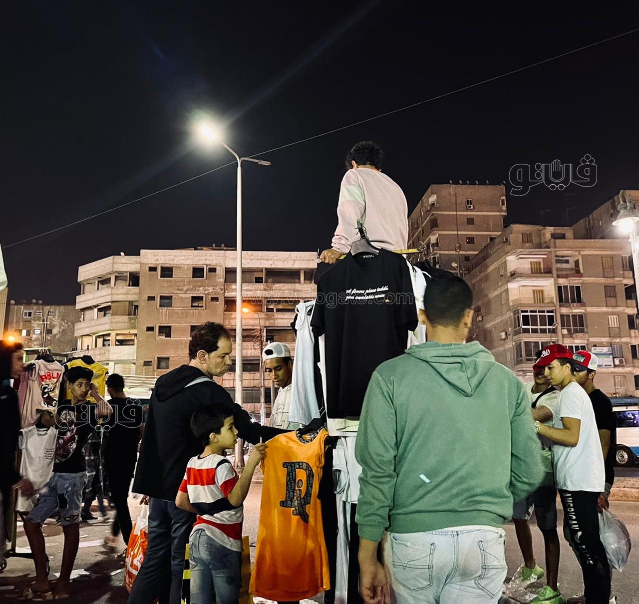 الأطفال يزينون احتفالات ليلة عيد الفطر في عين شمس (24)