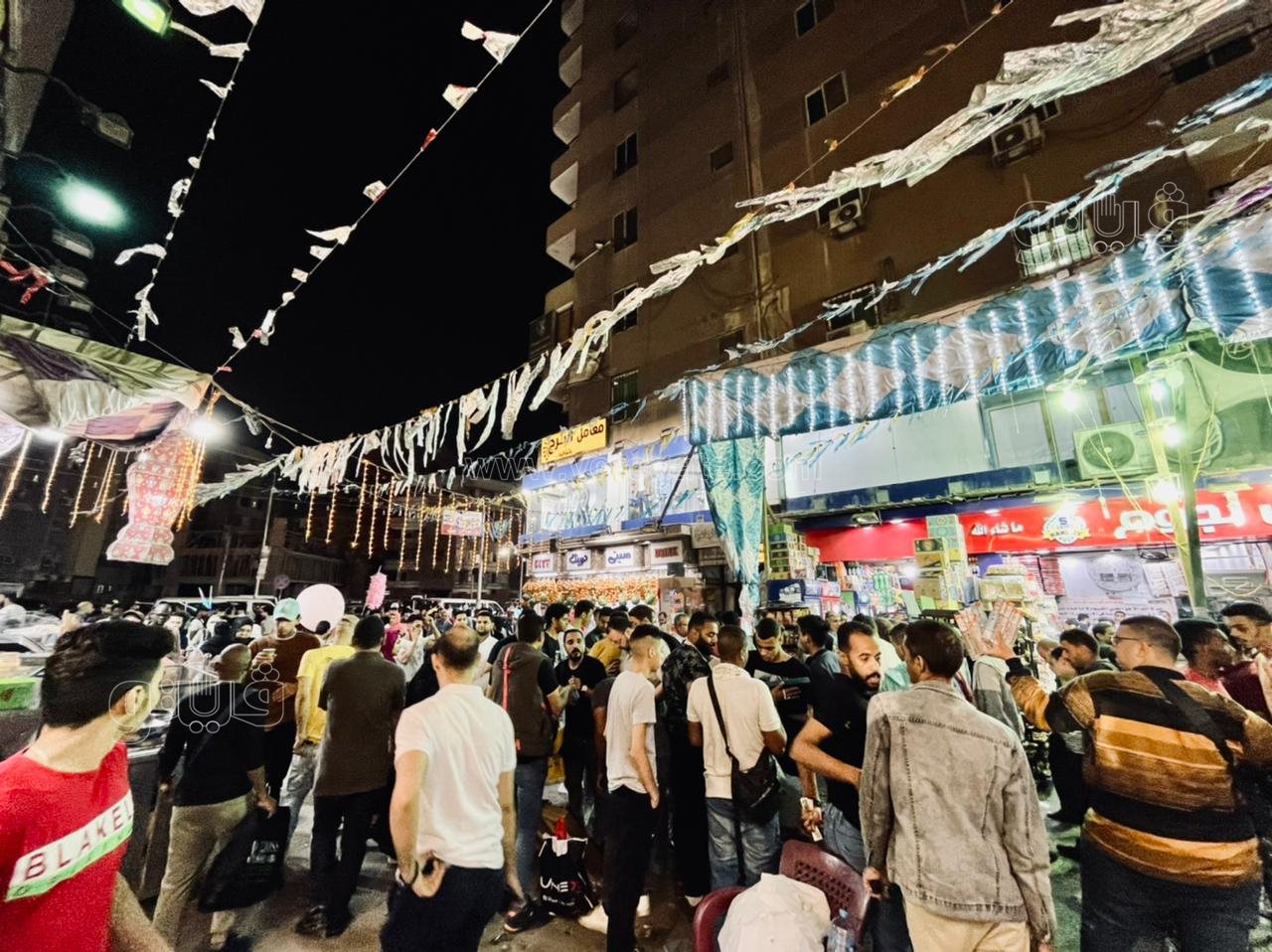 الأطفال يزينون احتفالات ليلة عيد الفطر في عين شمس (28)