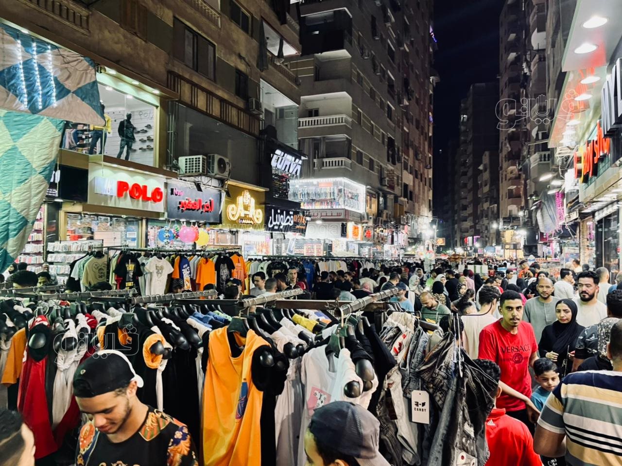 الأطفال يزينون احتفالات ليلة عيد الفطر في عين شمس (29)