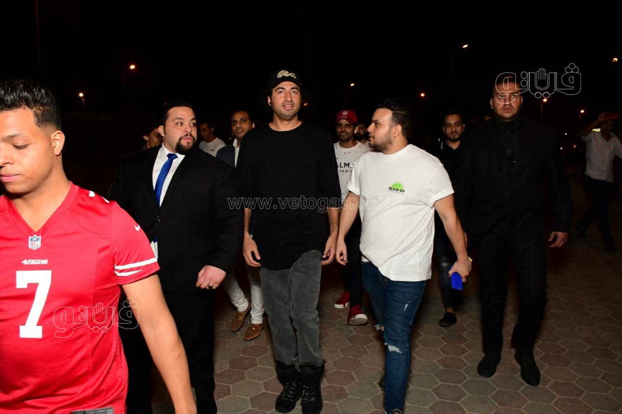 أبطال فيلم زومبي (8)