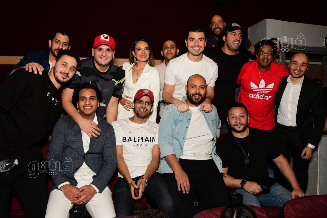 أبطال فيلم زومبي (11)