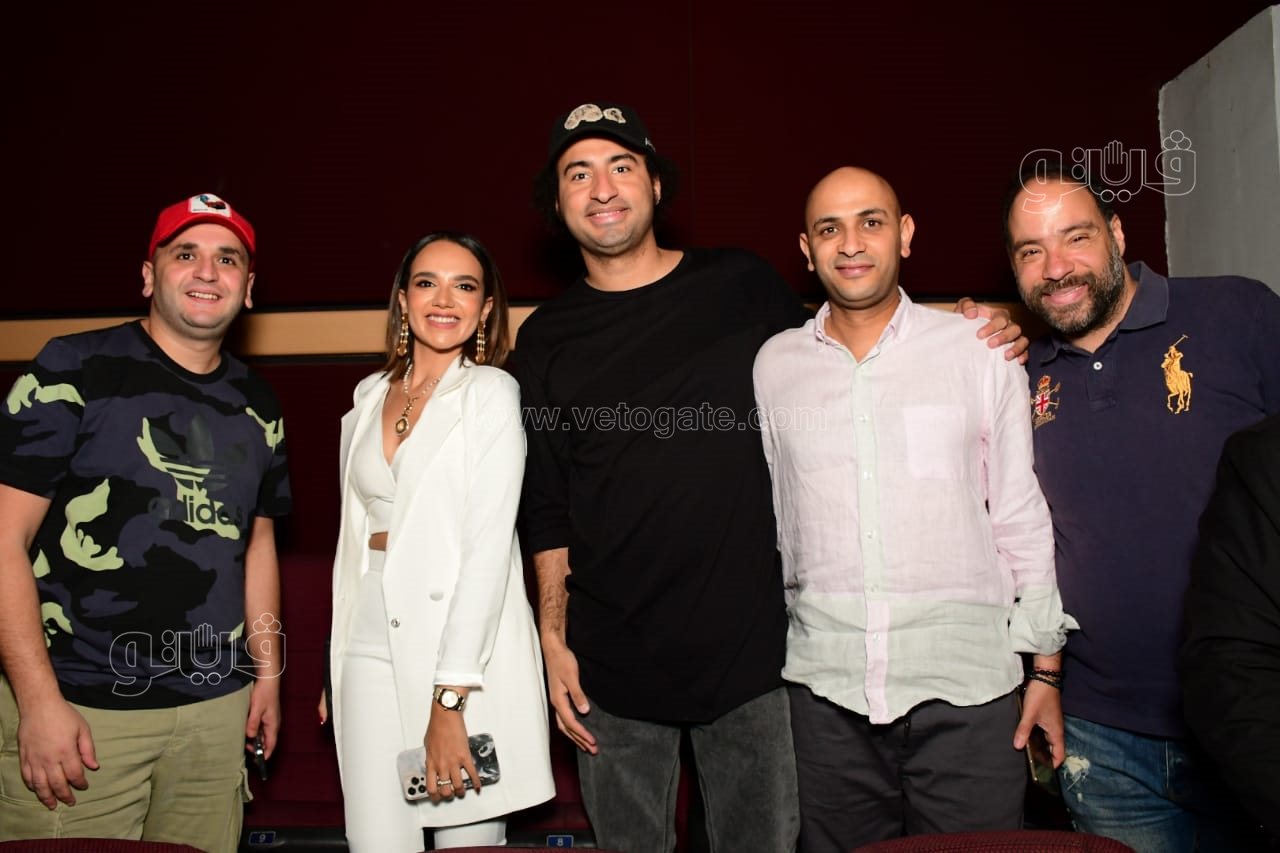 أبطال فيلم زومبي (19)