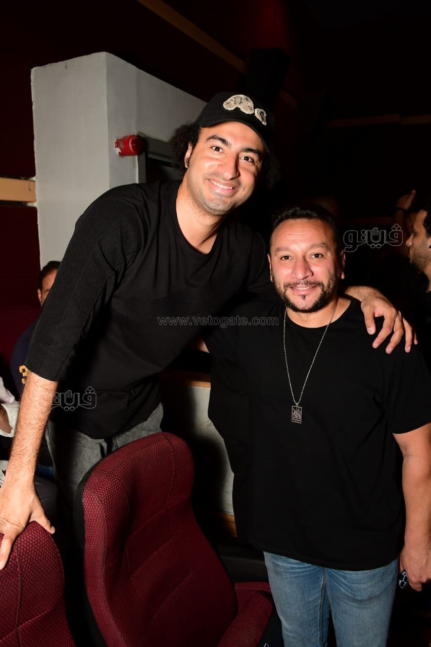 أبطال فيلم زومبي (21)