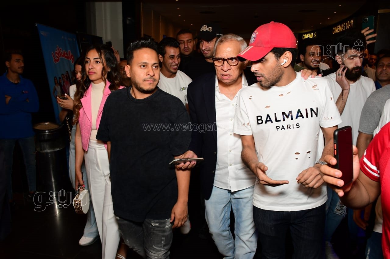 أبطال فيلم زومبي (32)