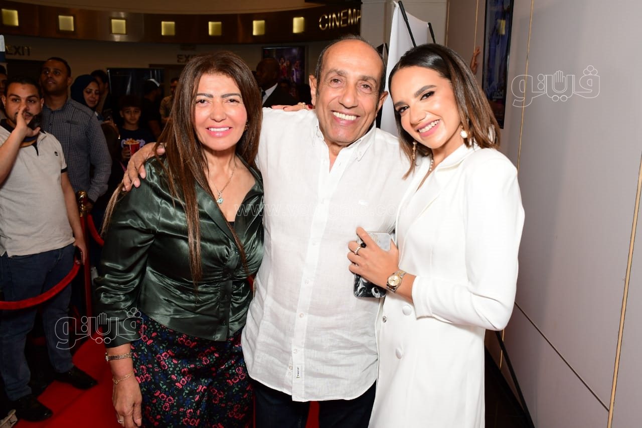 أبطال فيلم زومبي (33)