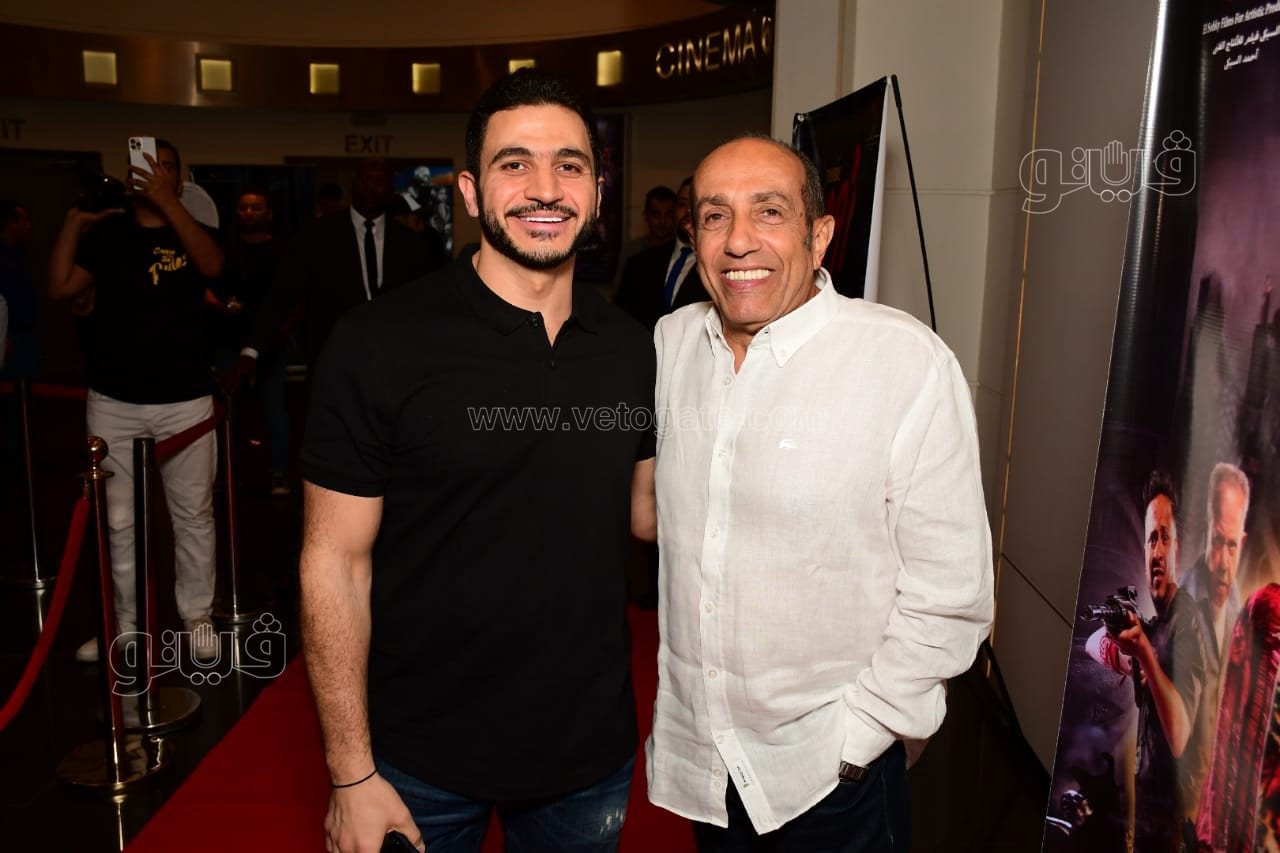 أبطال فيلم زومبي (34)