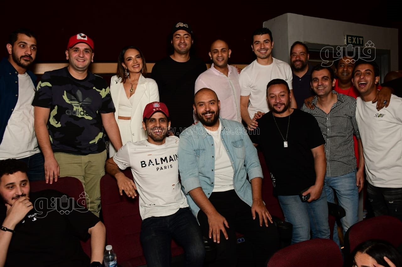 أبطال فيلم زومبي (37)