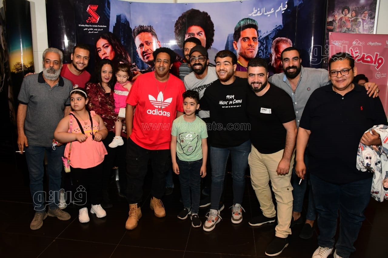 أبطال فيلم زومبي (47)