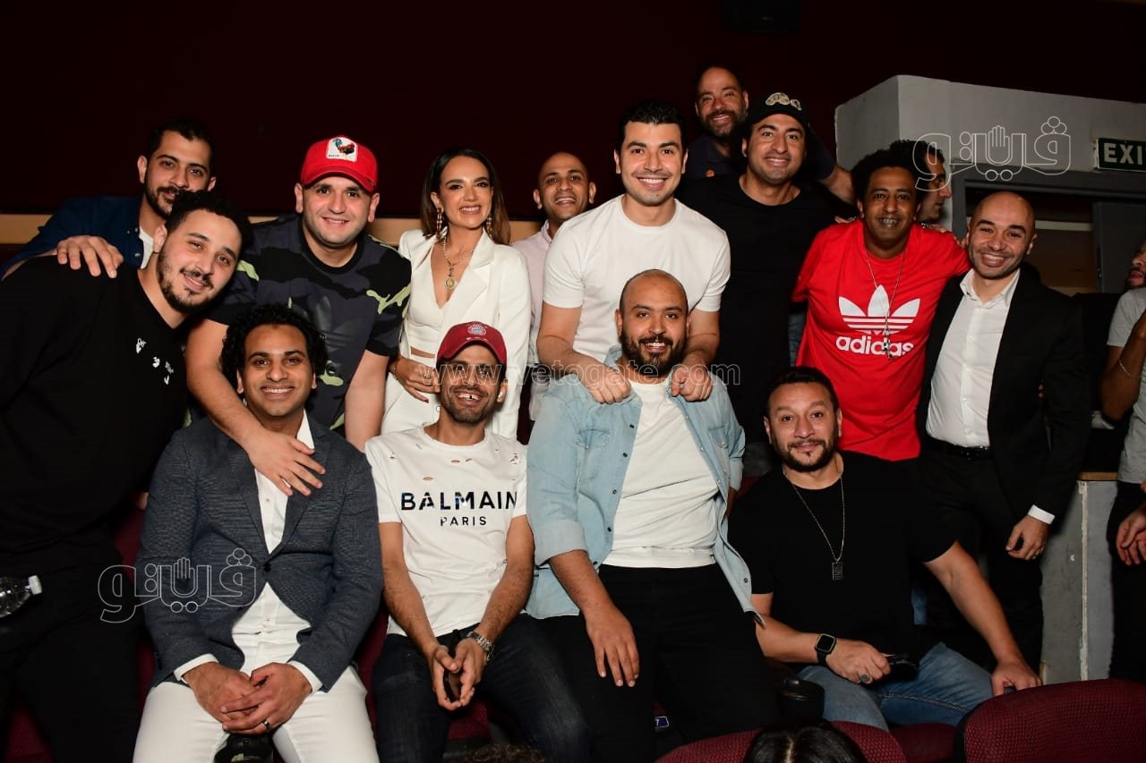 أبطال فيلم زومبي (49)