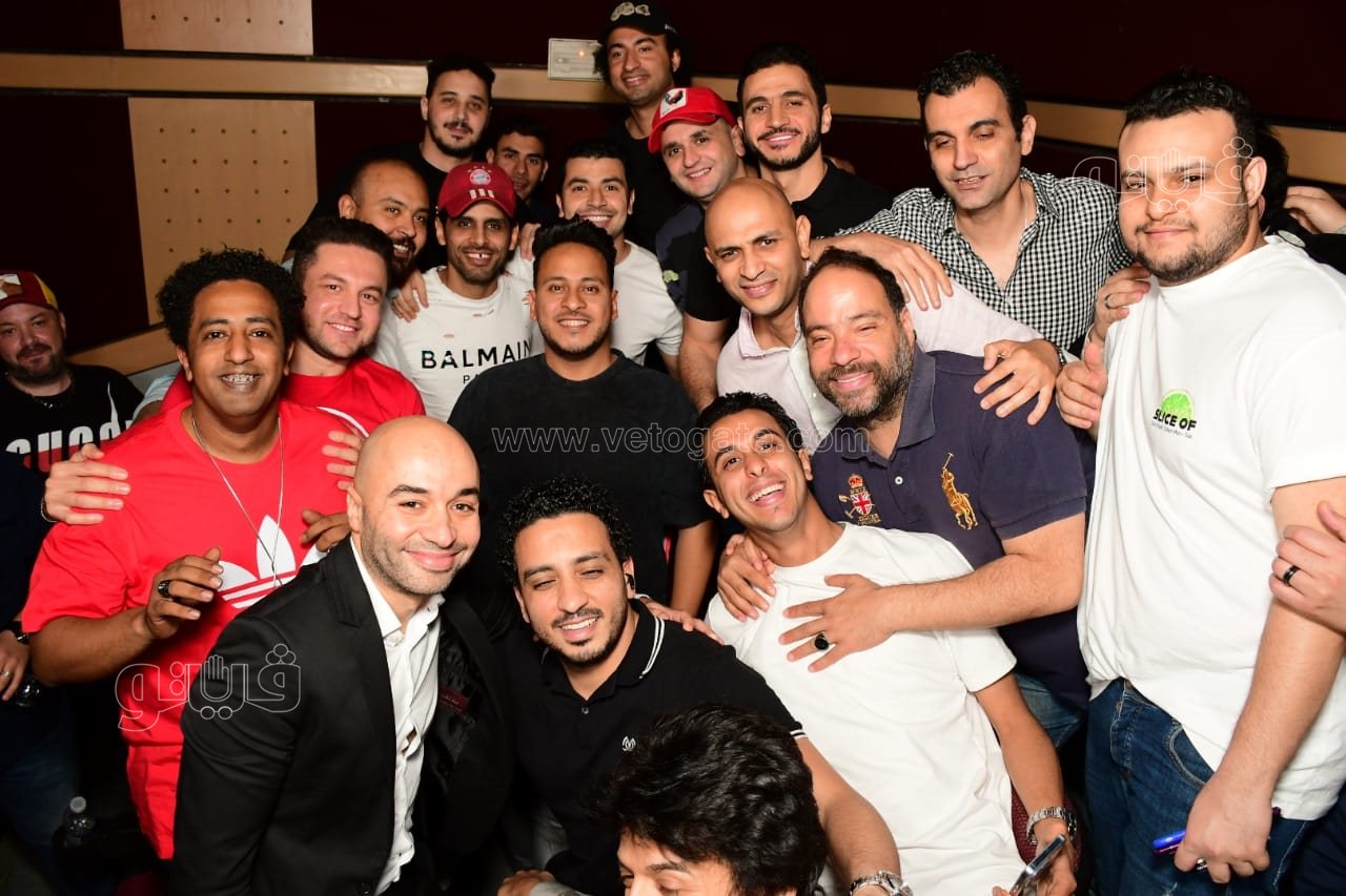 أبطال فيلم زومبي (50)