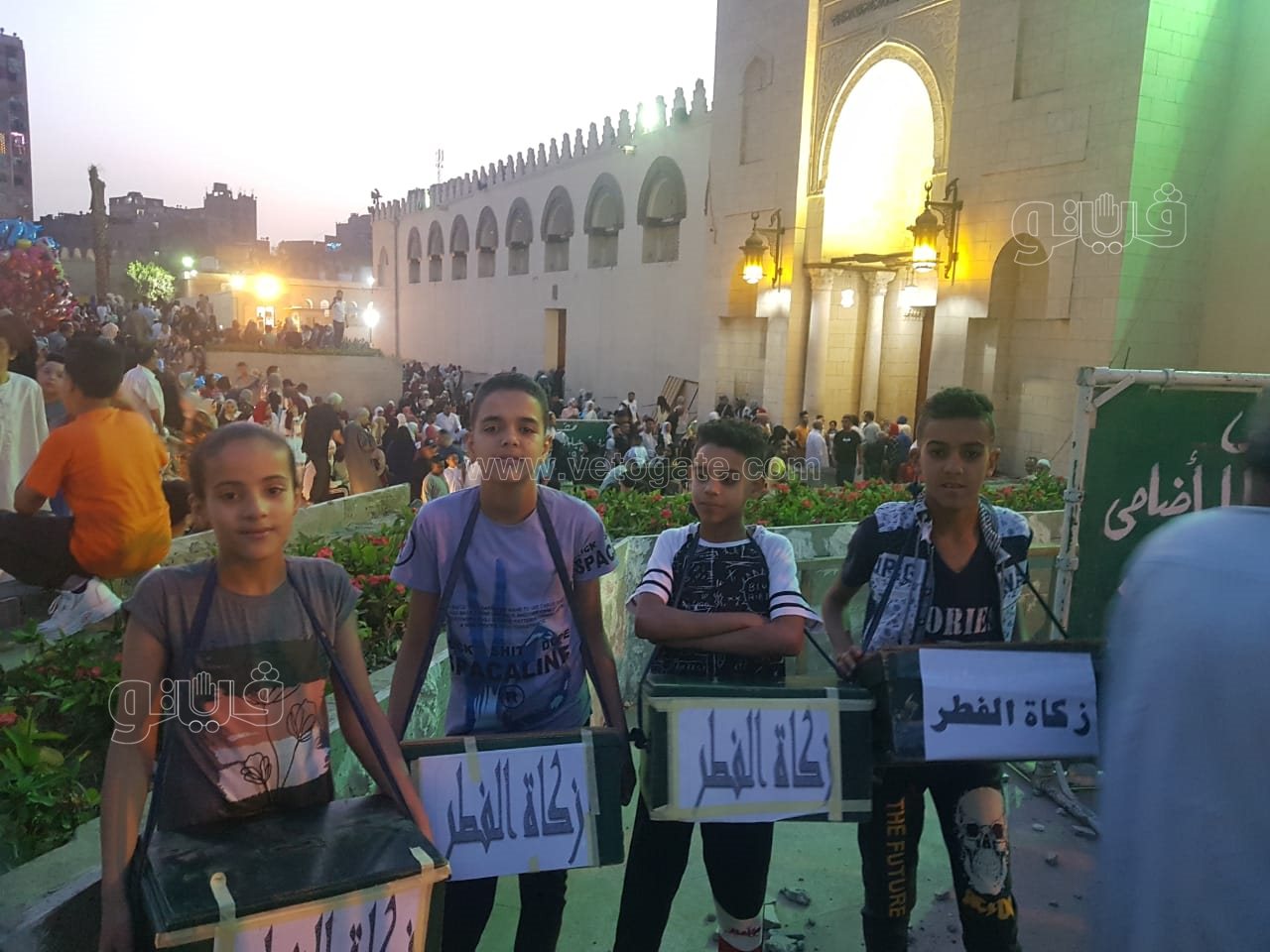 تزاحم كبير في مسجد عمرو بن العاص لأداء صلاة العيد (12)