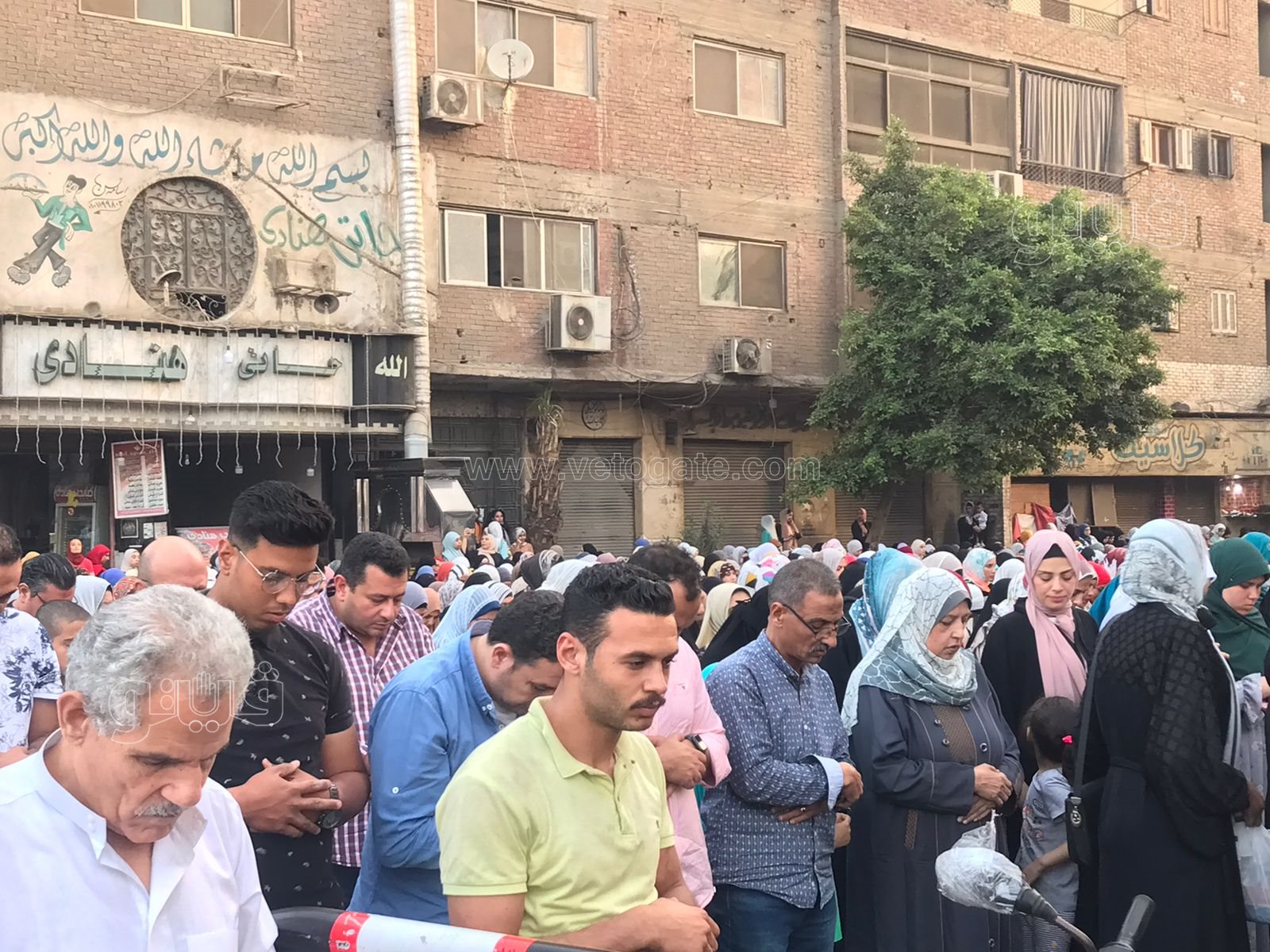 ختلاط النساء بالرجال في صلاة العيد بالقاهرة والجيزة (2)