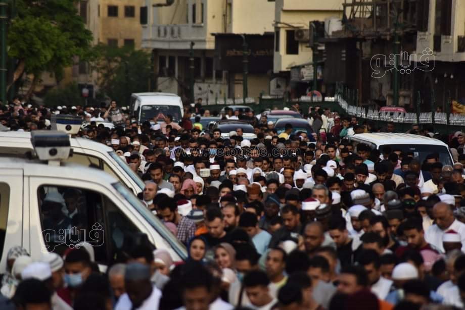 اعداد غير مسبوقة.. صلاة العيد في الأزهر الشريف شكل تاني (1)
