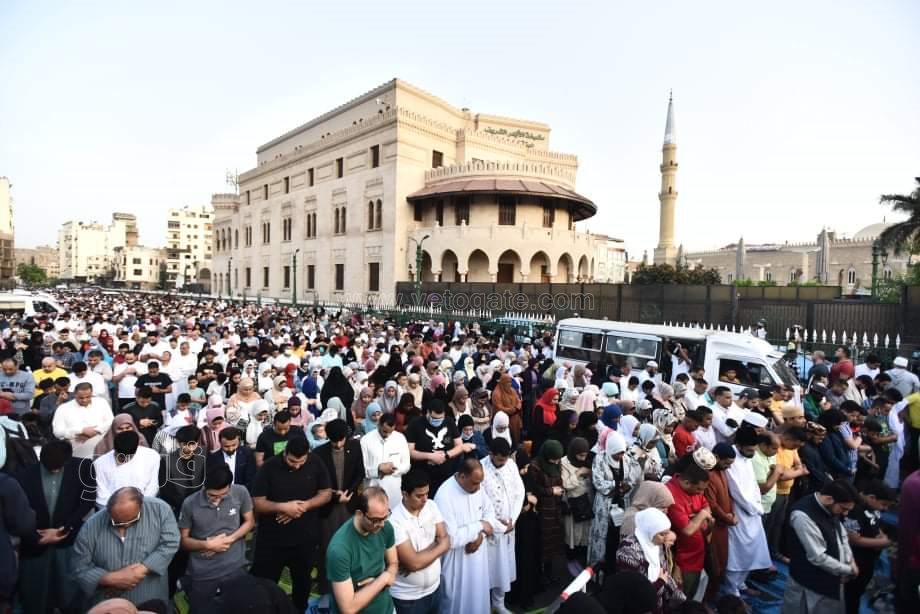اعداد غير مسبوقة.. صلاة العيد في الأزهر الشريف شكل تاني (3)