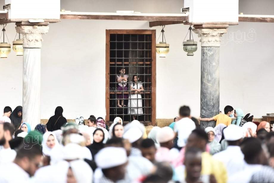 اعداد غير مسبوقة.. صلاة العيد في الأزهر الشريف شكل تاني (6)