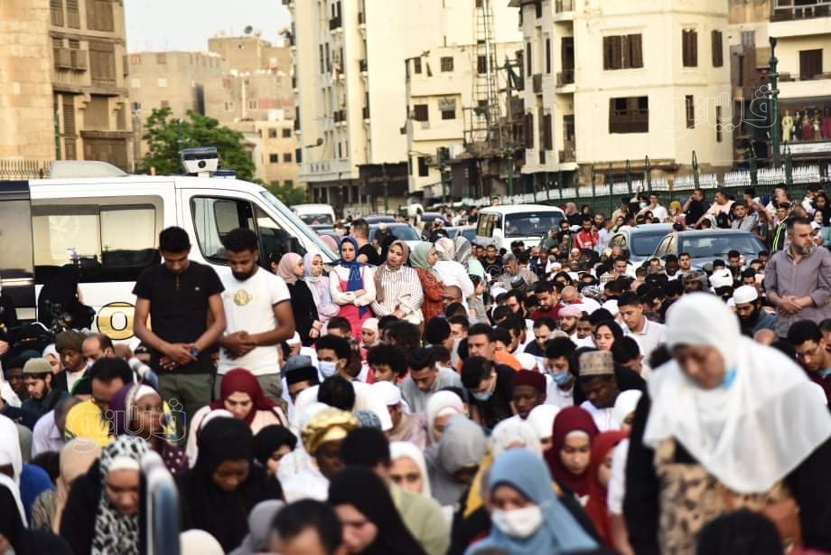 اعداد غير مسبوقة.. صلاة العيد في الأزهر الشريف شكل تاني (8)