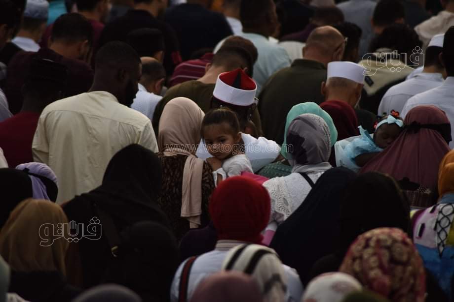 اعداد غير مسبوقة.. صلاة العيد في الأزهر الشريف شكل تاني (18)