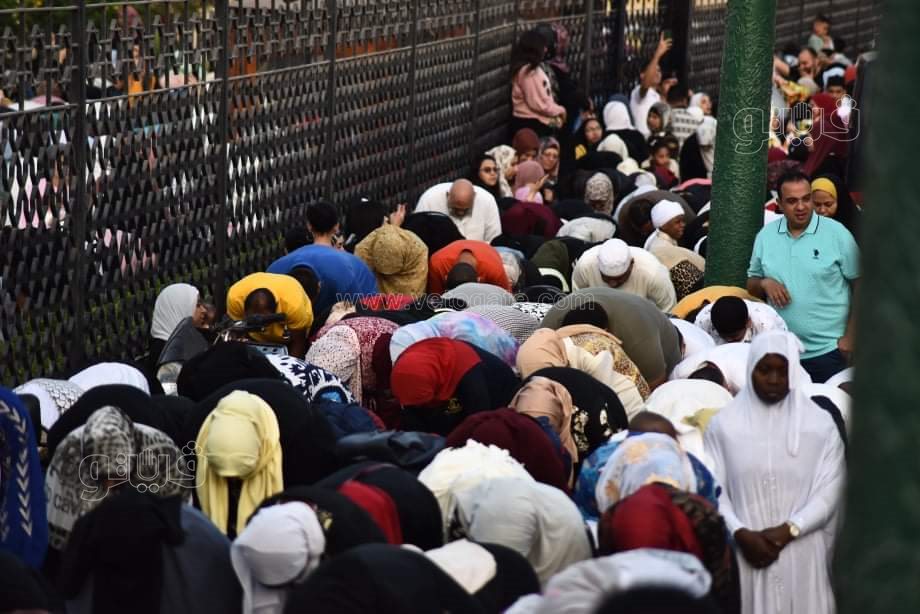 اعداد غير مسبوقة.. صلاة العيد في الأزهر الشريف شكل تاني (19)