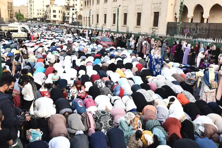 اعداد غير مسبوقة.. صلاة العيد في الأزهر الشريف شكل تاني (26)