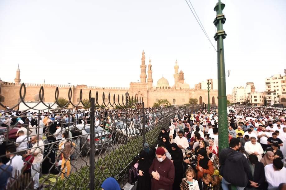 اعداد غير مسبوقة.. صلاة العيد في الأزهر الشريف شكل تاني (32)