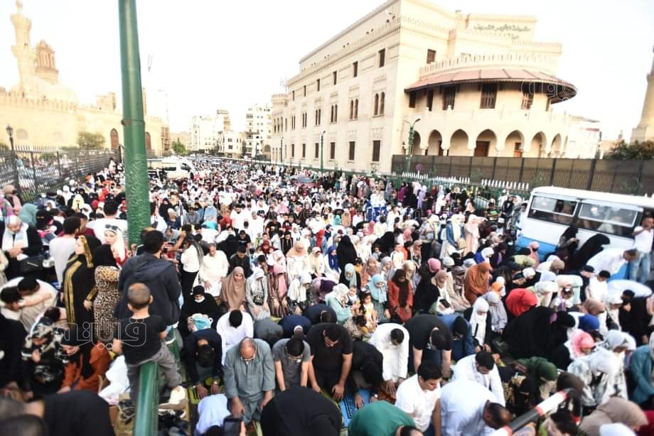 اعداد غير مسبوقة.. صلاة العيد في الأزهر الشريف شكل تاني (41)