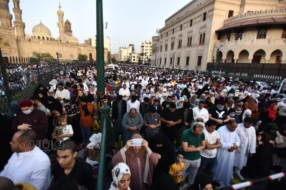 اعداد غير مسبوقة.. صلاة العيد في الأزهر الشريف شكل تاني (44)