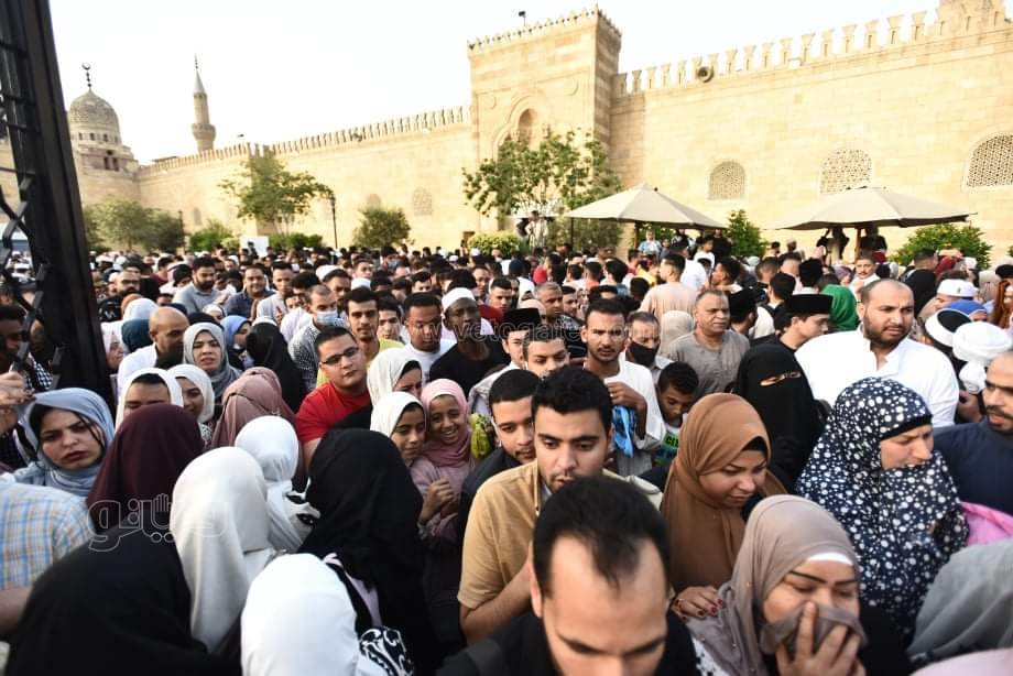 اعداد غير مسبوقة.. صلاة العيد في الأزهر الشريف شكل تاني (47)