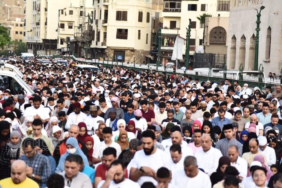 اعداد غير مسبوقة.. صلاة العيد في الأزهر الشريف شكل تاني (57)