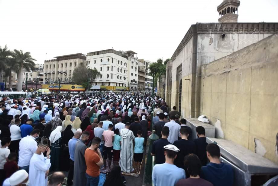اعداد غير مسبوقة.. صلاة العيد في الأزهر الشريف شكل تاني (80)