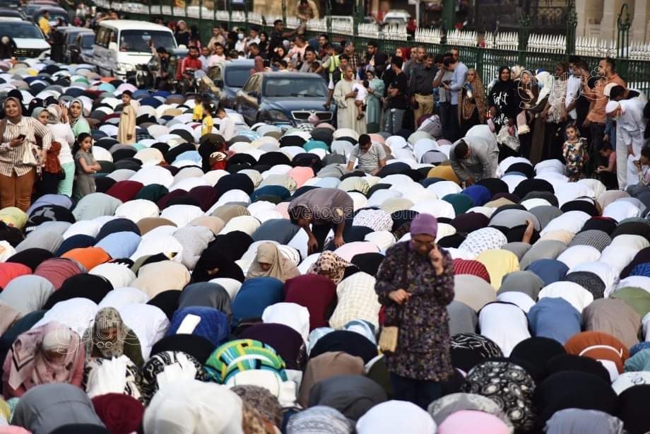اعداد غير مسبوقة.. صلاة العيد في الأزهر الشريف شكل تاني (83)