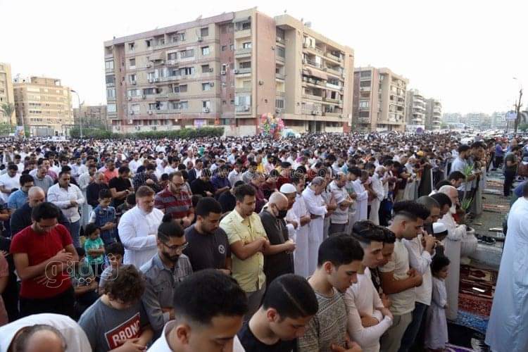 صلاة العيد في مسجد الصديق بالشيراتون (4)