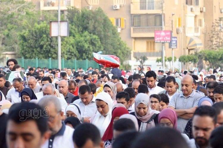 صلاة العيد في مسجد الصديق بالشيراتون (22)