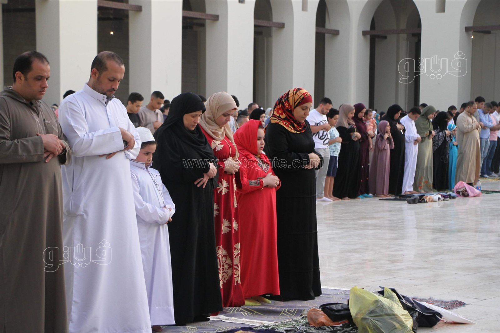 صلاة العيد بركة وفرحة.. مساجد مصر يملؤها المصلون (15)