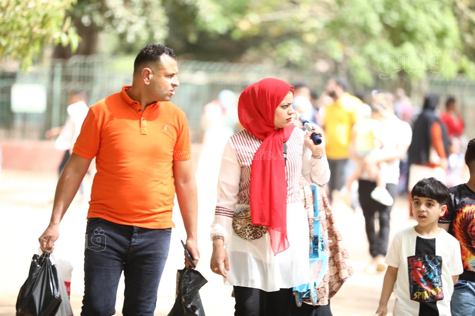  إقبال ملحوظ من المواطنين على حديقة حيوان الجيزة (22)