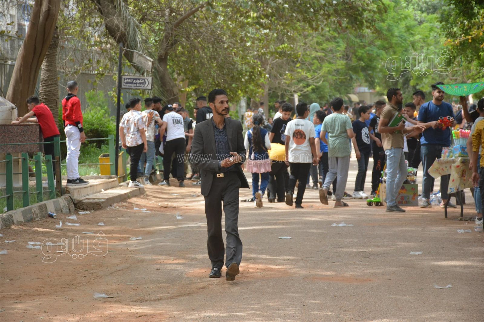  إقبال ملحوظ من المواطنين على حديقة حيوان الجيزة (27)